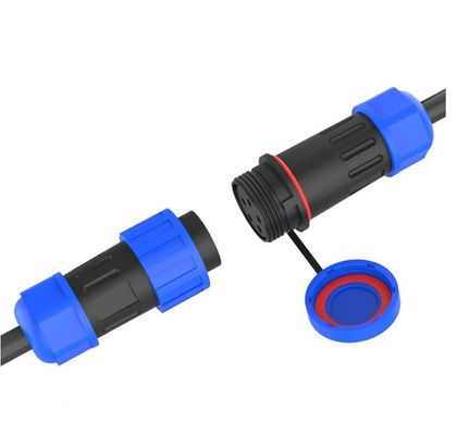 kopen Mannelijk / vrouwelijk IP67 waterdicht stroomverbinder Solderless schroefverbinding online manufacture